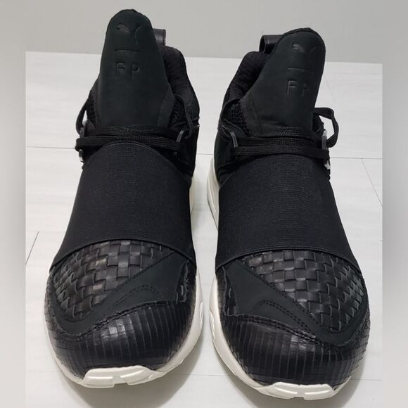 PUMA Bog Strap X Filling Pieces
Blaze Of Glory - Picture 11 of 14